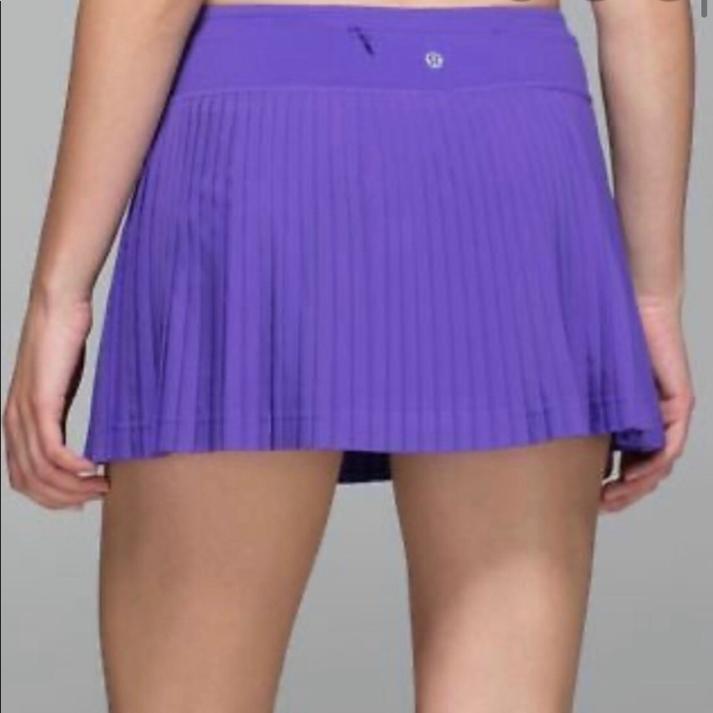 COPY - LuLuLemon Athletica Pleated Iris Flower Skort